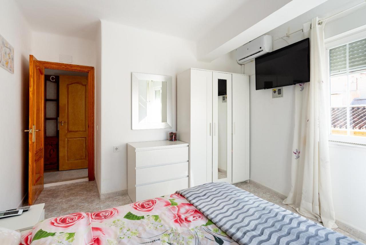 Rooms Breeze & Sun Málaga Eksteriør bilde